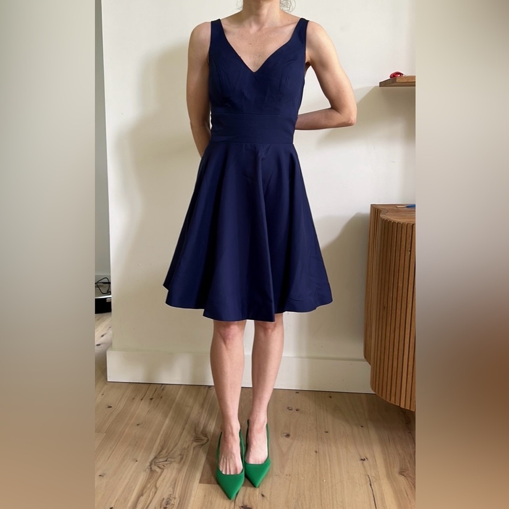 JJ’S HOUSE navy blue a-line v-neck mini dress, size small